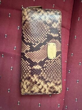 Michael Kors Gold Plaque Brown Snakeskin Card Case